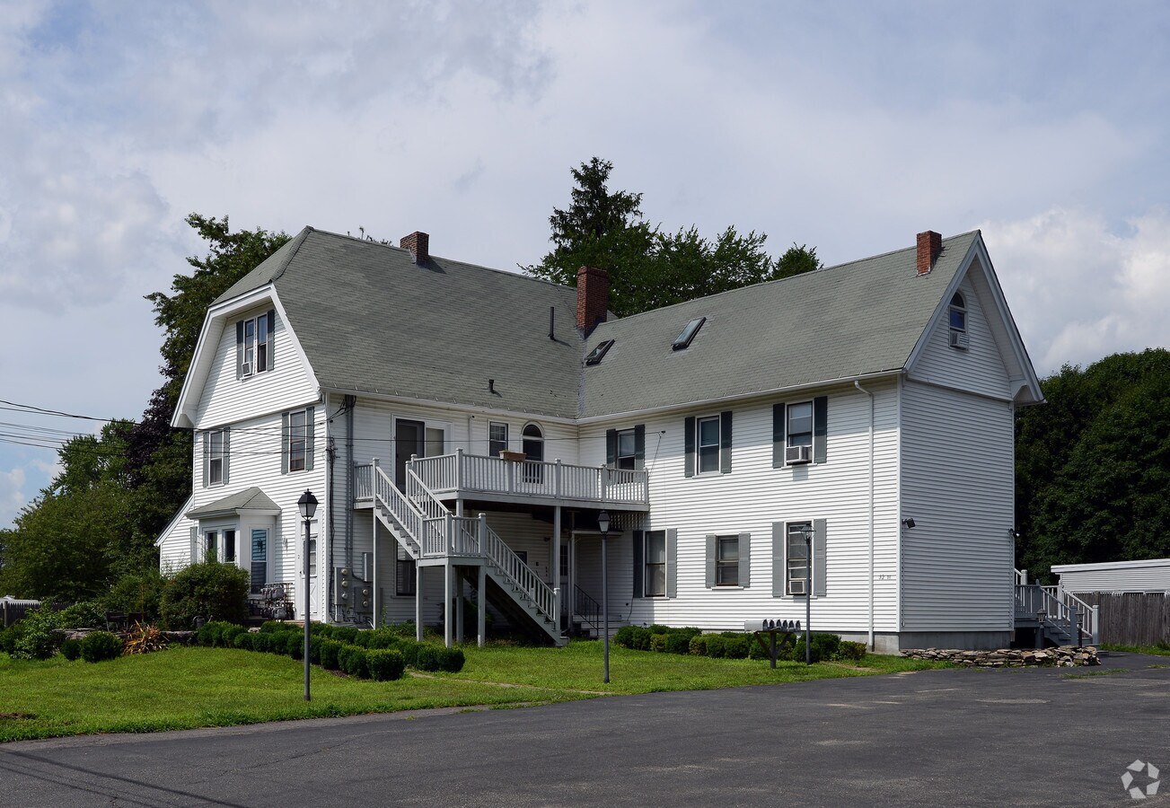 34 Durham Rd Apartments Dedham, MA