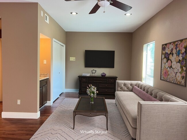 Photo - 2425 Augusta Dr Unit 17