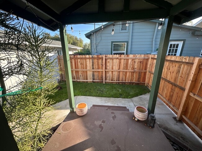 Photo - 2019 Andreo Ave Unit 2019 1/2