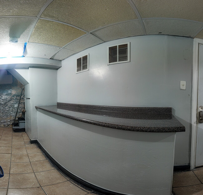 Building Photo - 26 Wilmore St Unit B1