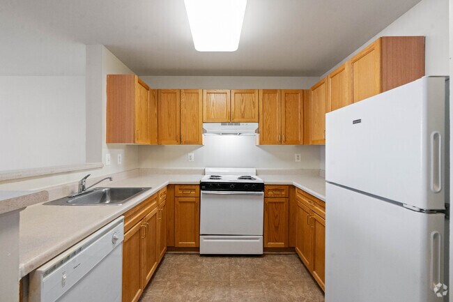 1BR, 1BA - 641SF - Kitchen