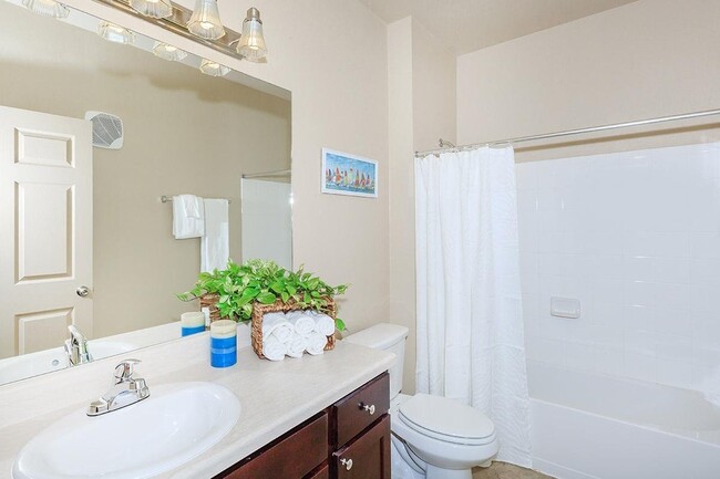 Building Photo - 315 Butterfly Garden Dr