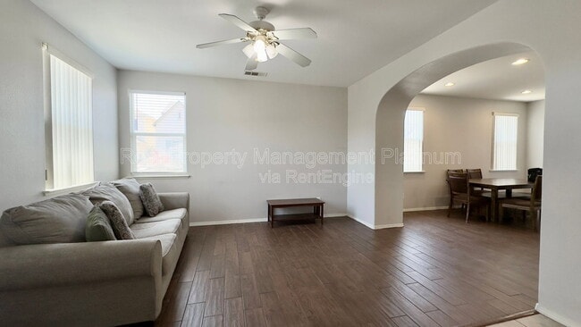 Photo - 643 W Casanova Ln