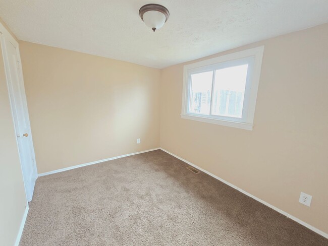 Photo - 3211 Dumesnil St Unidad 2