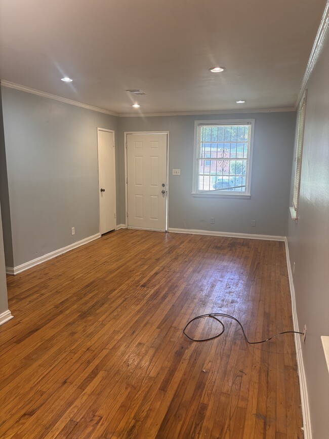 Photo - 216 Gardendale Dr