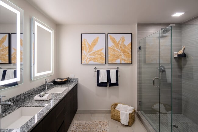 Photo - Suriana Boca