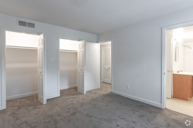 Harbor Oak Townhomes