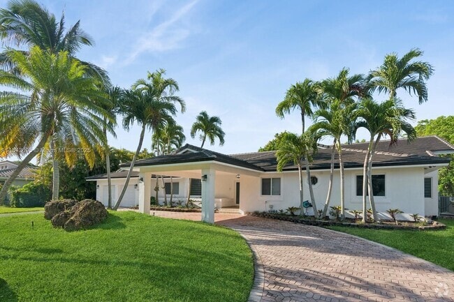 Building Photo - 7720 SW 177th St Rental