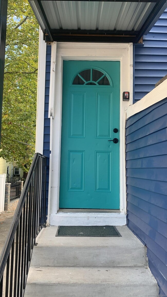 Photo - 53 Thorn St Unidad 1st Fl.