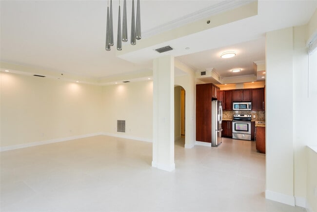 Photo - 3236 NE 5th St Unit 402