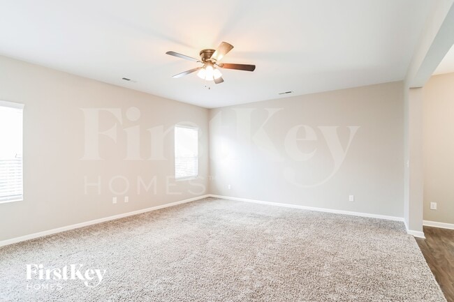 Photo - 12558 Garron Rd