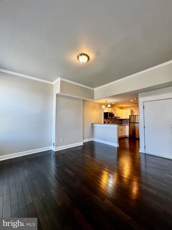 Photo - 139 E North Ave