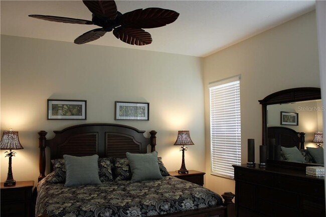 Photo - 549 Fallbrook Dr