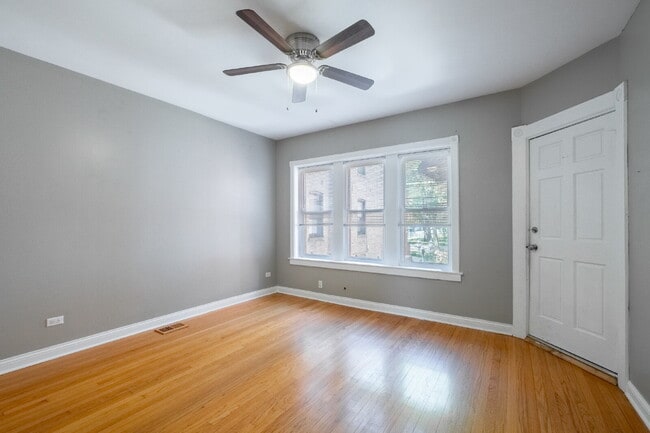 Photo - Spacious 3-Bedroom, 2-Bathroom Duplex in Avondale Unit #1