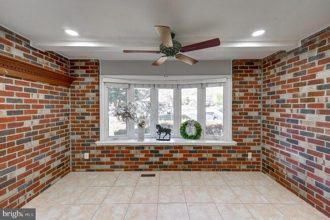 Photo - 4309 Selkirk Dr