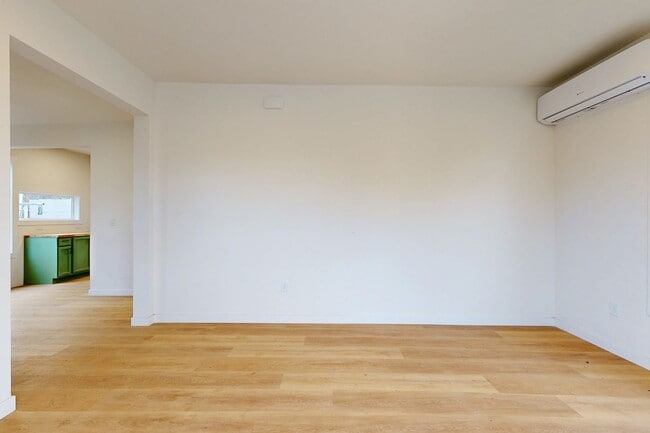 Photo - 407 W Pine St