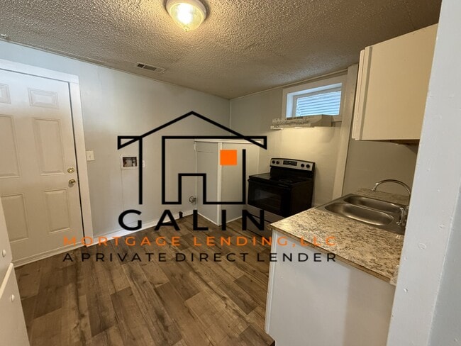 Photo - 138 Millen St