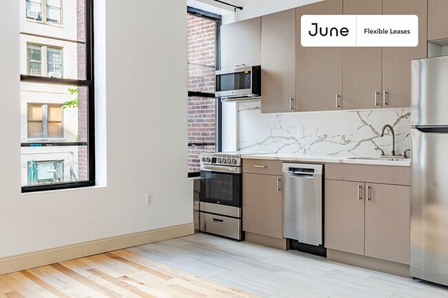 Photo - 47 W 71st St Unidad 3R