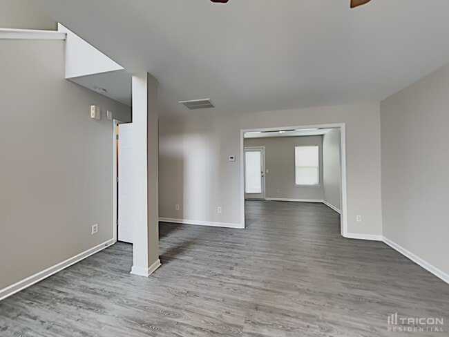 Photo - 1482 Kindred Cir NW