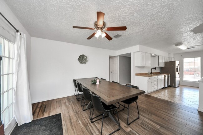 Photo - 7414 Battlewood Dr