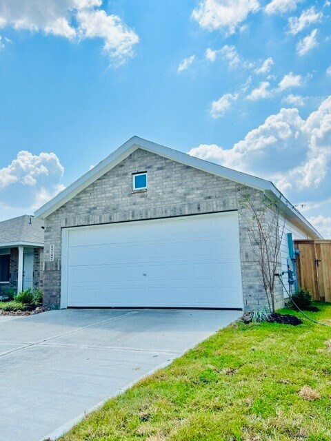 Photo - 1747 W Stroker Rd