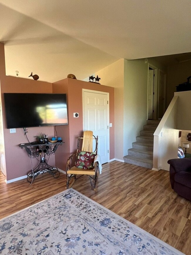 2655 Toney Dr
