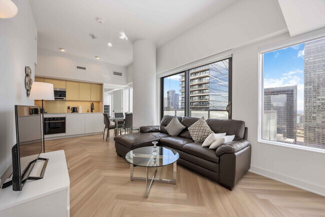 Photo - 225 Adelaide St W Unit SI ID1357656P