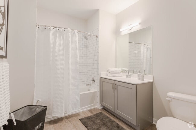 BATHROOM 1BR
