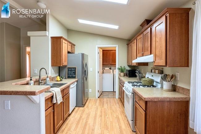 Photo - 1888 Sarafina Dr