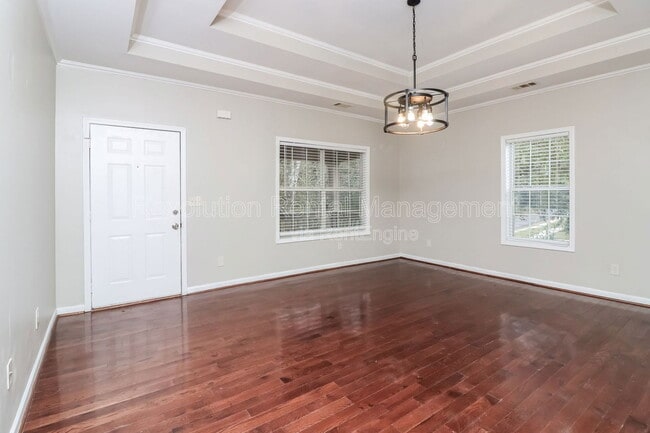 Photo - 134 N Alexander St NE