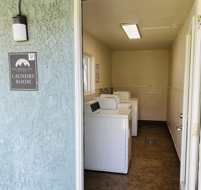 Parc Mountain View Apartments