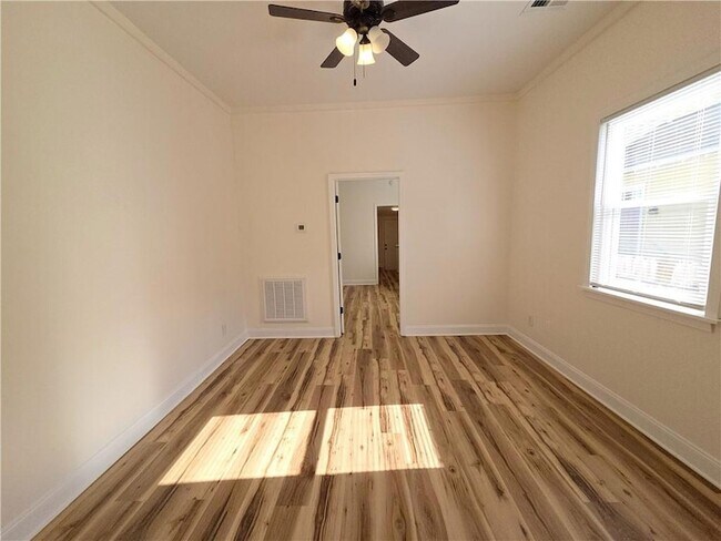 Photo - 1624 N Miro St