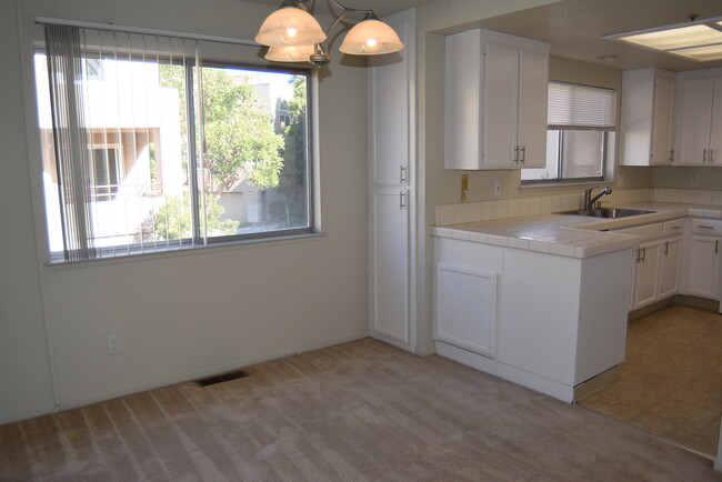 Photo - 109 Cityhomes Ln