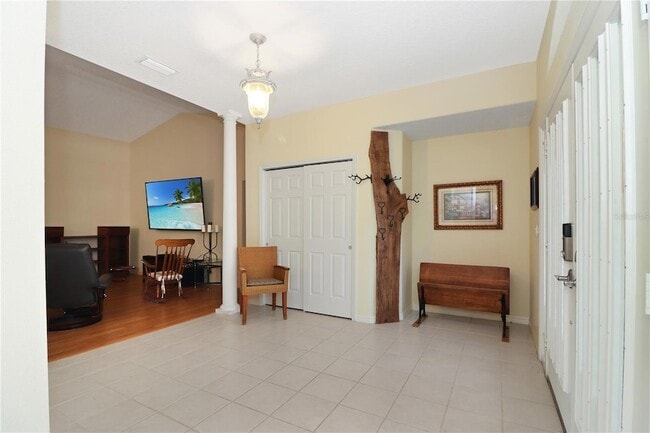 Photo - 21300 Royal St Georges Ln