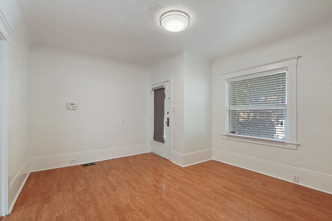Photo - 2025 12th St Unit 2025