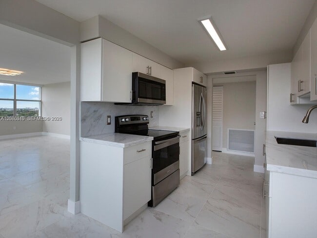 Photo - 1200 NE Miami Gardens Dr Unit 1013W