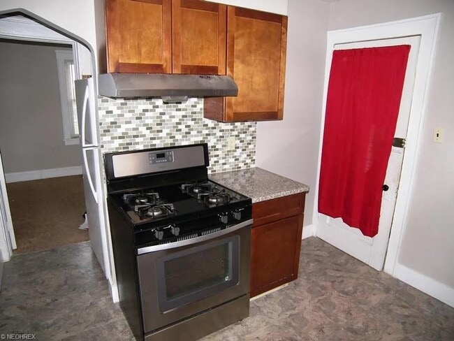 Photo - 1681 Sunview Rd