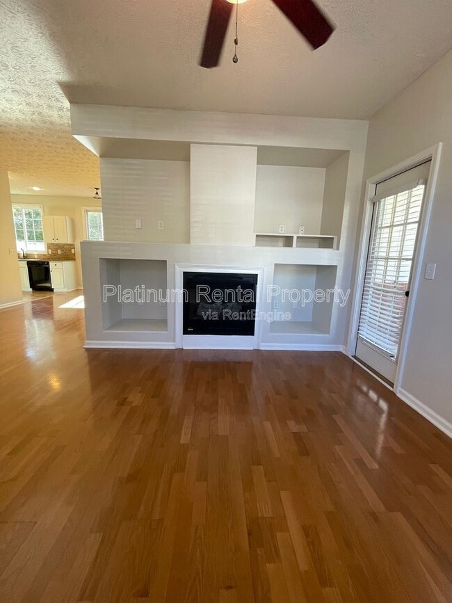 Photo - 301 Harmony Ct