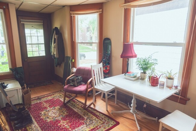 Photo - 2837 N Frederick Ave Unit 2835