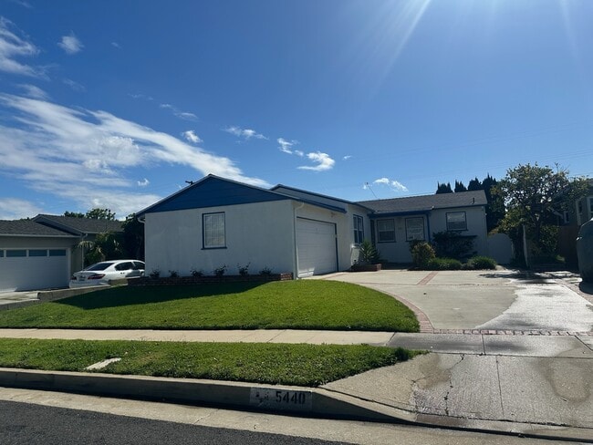 Descripción general del modelo 5440 - 5440 W 140th St