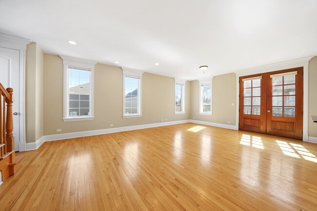 Photo - 825 La Grange Rd-C