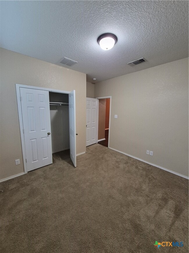 Photo - 1492 Jordan Crossing