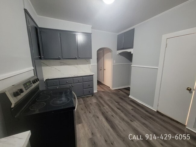 Photo - 160 Waverly St