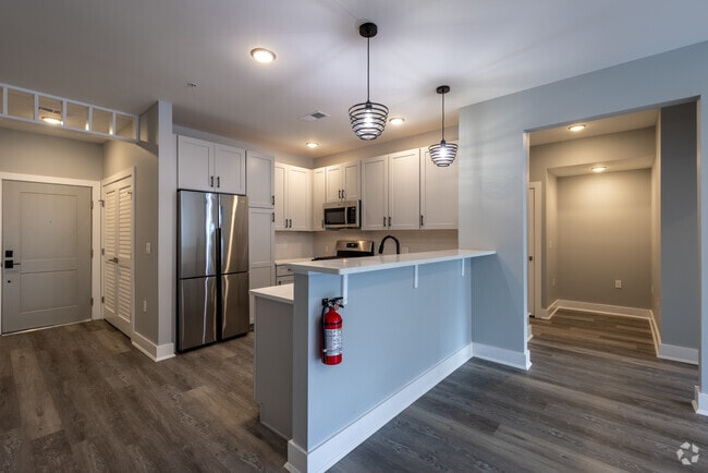 2BR, 2BA - 1,272SF