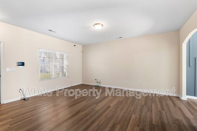 Photo - 7621 Mockernut Dr