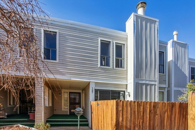 Photo - 1050 S Monaco Pky