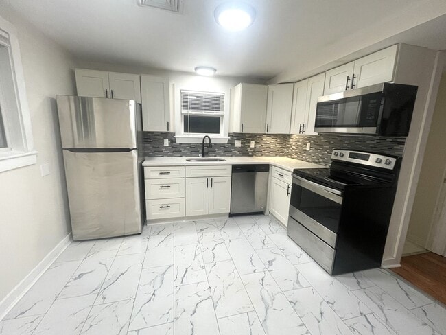 Building Photo - 219 Ons Unit 219 Ons #2 Rental