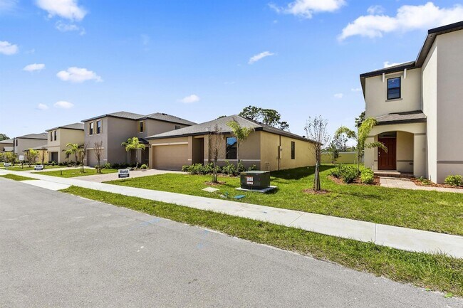 Photo - 553 Seaspray Dr House