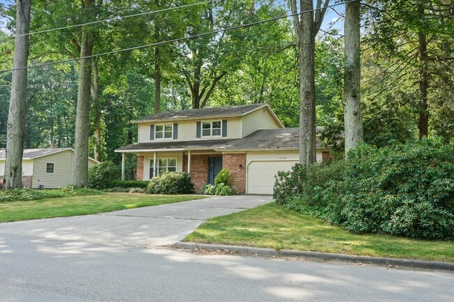 Photo - 1008 Forest Hills Dr