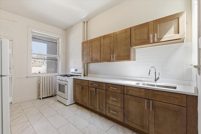 Photo - 2839 N Clark St Unit 3S